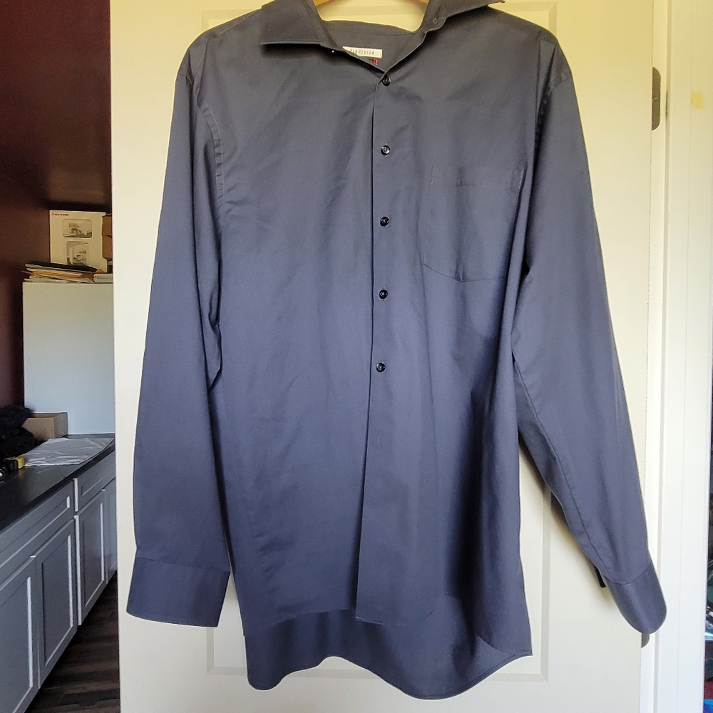 Men's Van Heusen Dress Shirt